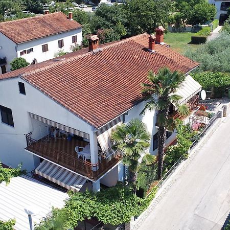 Apartment Complex Nevia Poreč Buitenkant foto