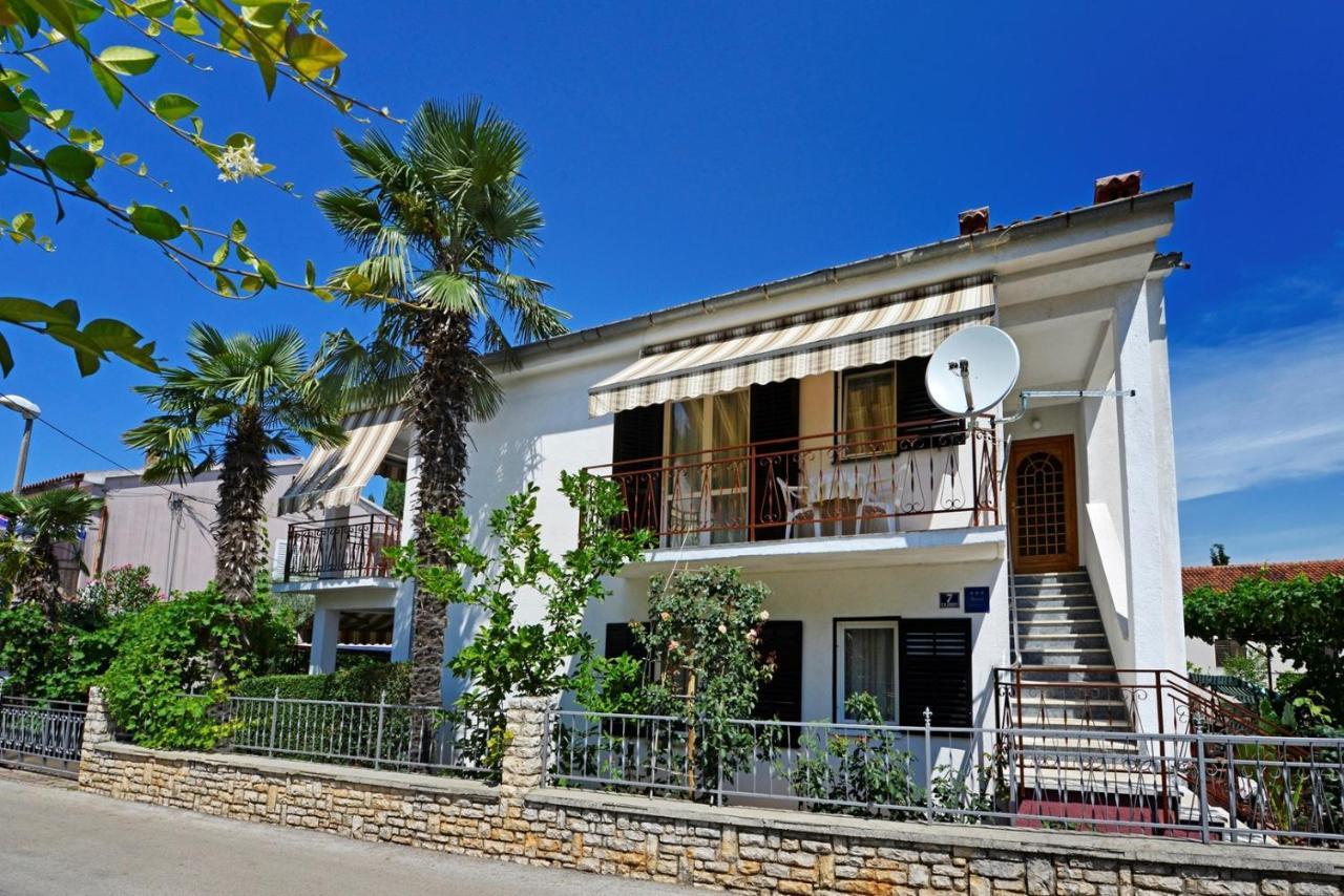 Apartment Complex Nevia Poreč Buitenkant foto