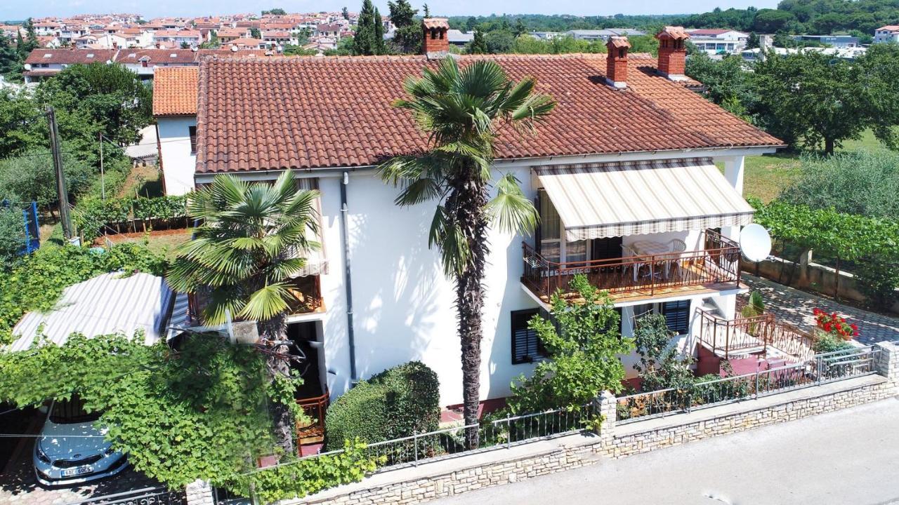 Apartment Complex Nevia Poreč Buitenkant foto