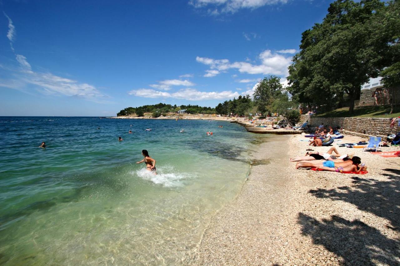 Apartment Complex Nevia Poreč Buitenkant foto